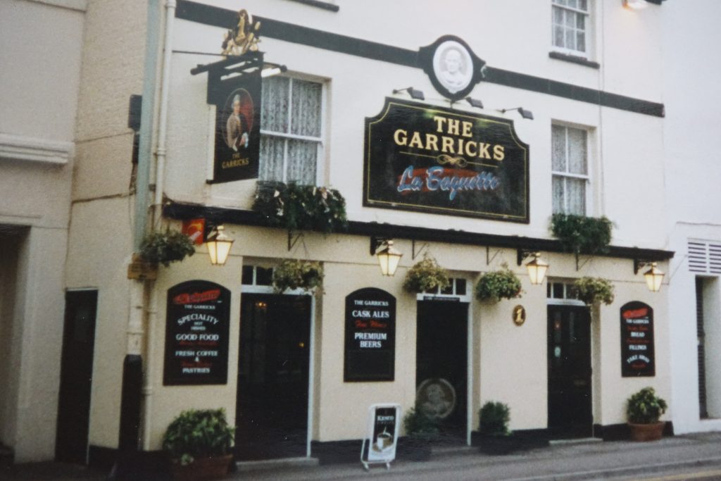 Garricks Head Pub And Dining Room Bath
