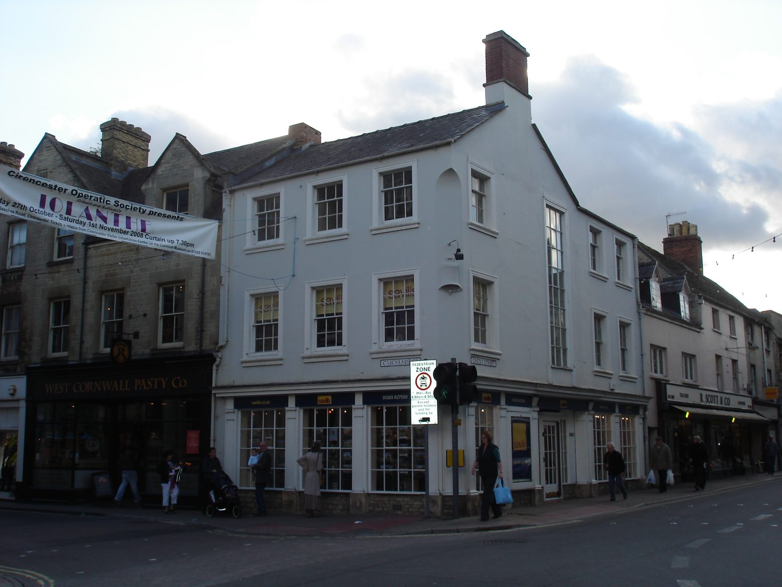 Bell Hotel, Castle Street, Cirencester - Gloucestershire Pubs