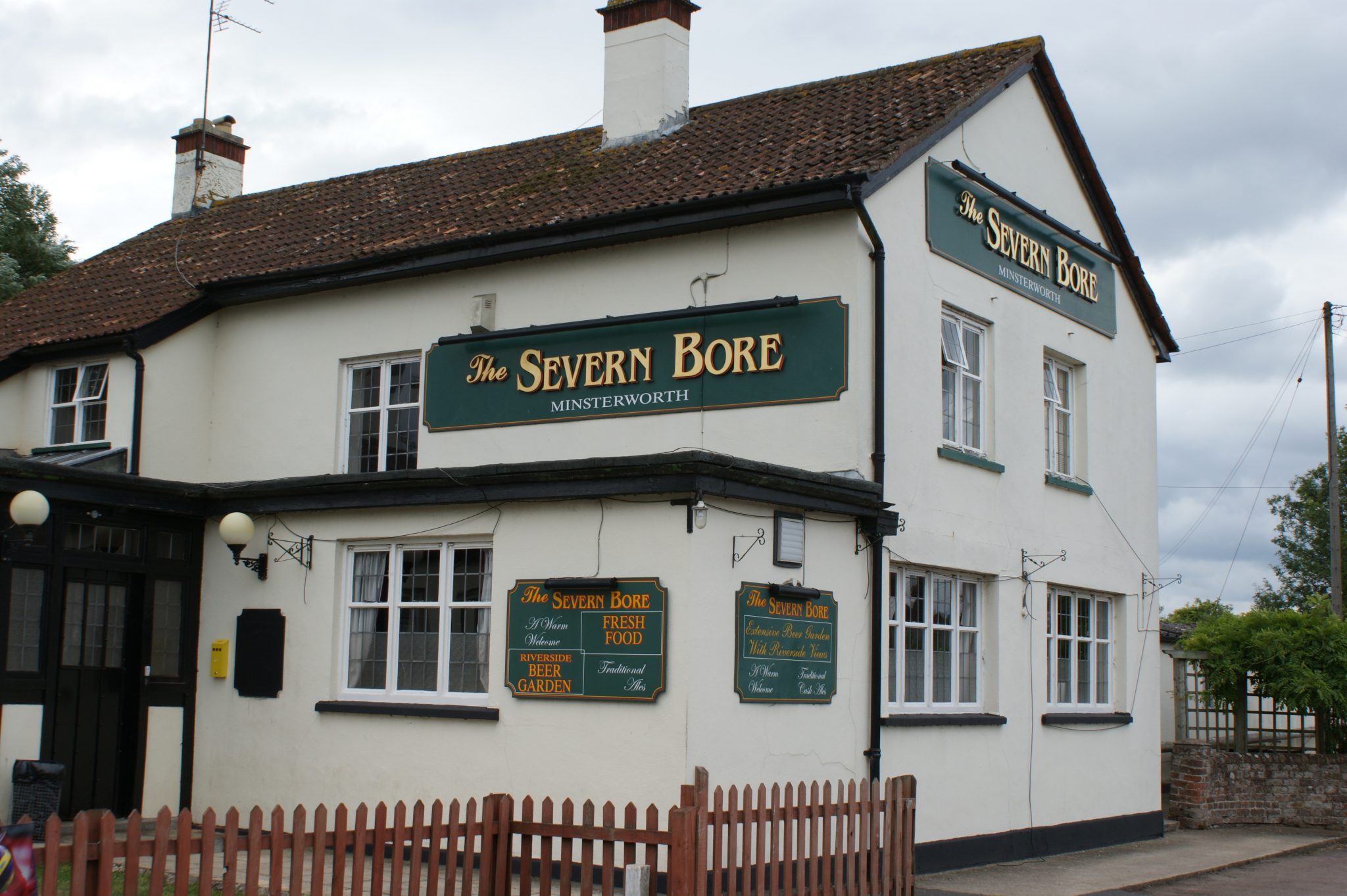 bird-in-hand-severn-bore-inn-hartlands-hill-minsterworth