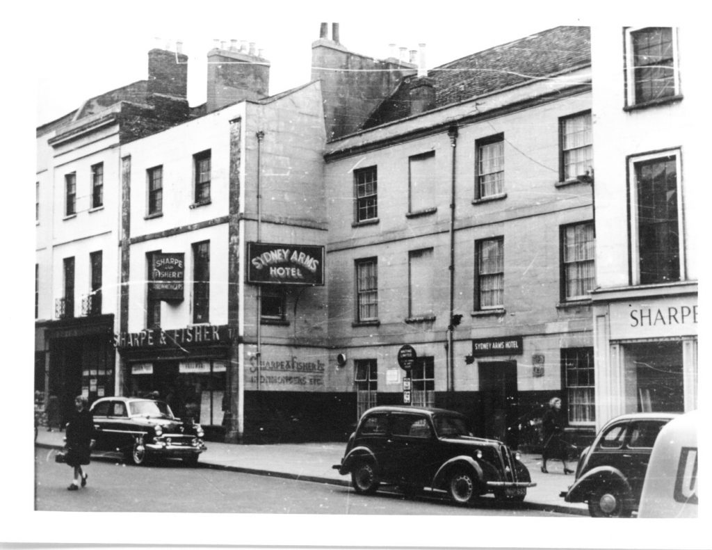 Sydney Arms Hotel, (19) Pittville Street, Cheltenham - Glo'shire Pubs ...